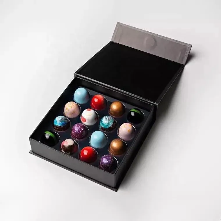 Chocolate packaging box with blister tray for bonbons