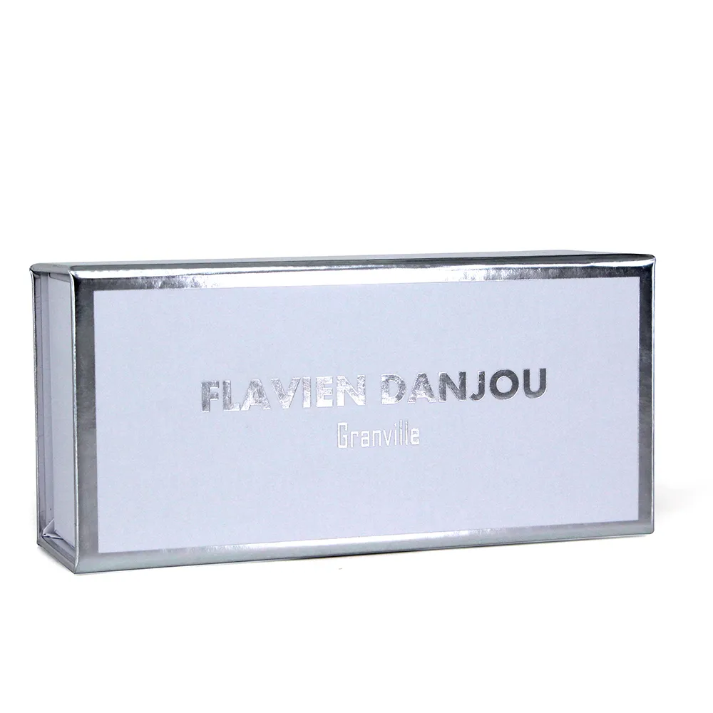 Yilucai Custom Printed Magnet White Liquid Lipstick Box Packaging Lipstick Lip Gloss Paper Boxes