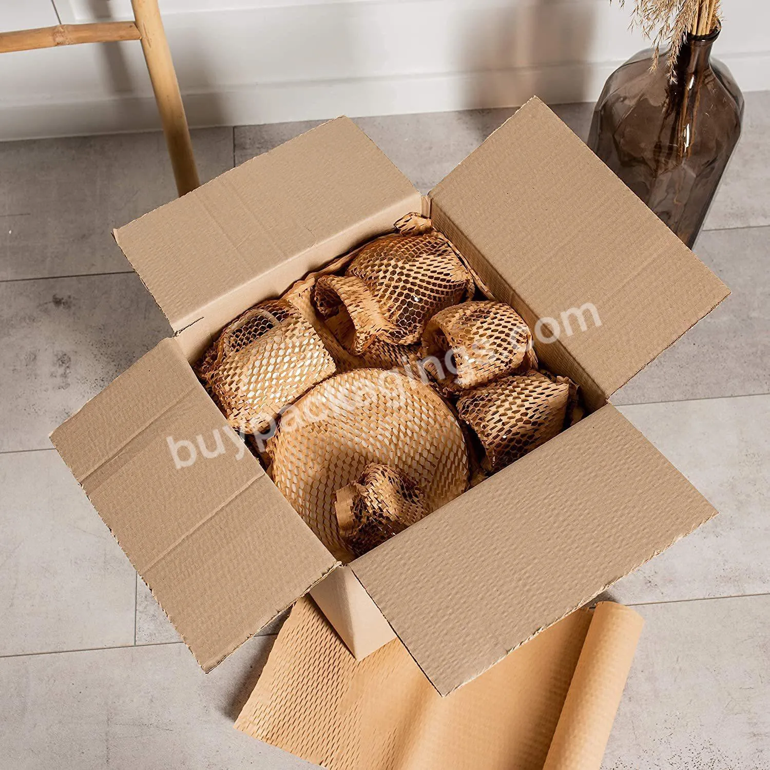 Customized Waterproof Honeycomb Packing Paper Roll Eco Shipping Moving Fragile Gift Honeycomb Kraft Paper Bubble Wrap