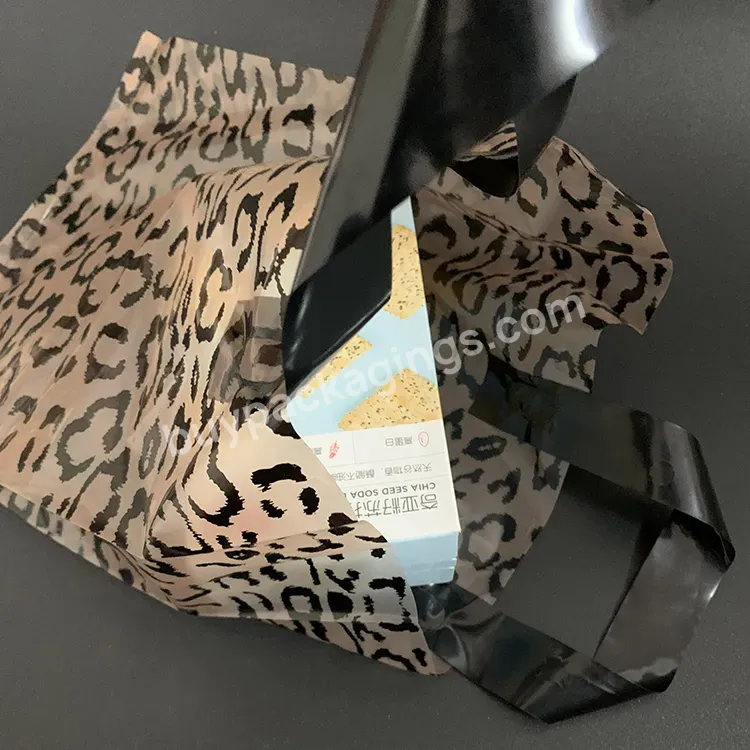 Fashion Custom Pattern Colorful Beautiful Leopard Print Thickened Clothing Packaging Shopping Plastic Tote Bag - Buy Shopping Portable Plastic Bags,Thickened Clothing Portable Bags,Colorful Plastic Gift Bags.