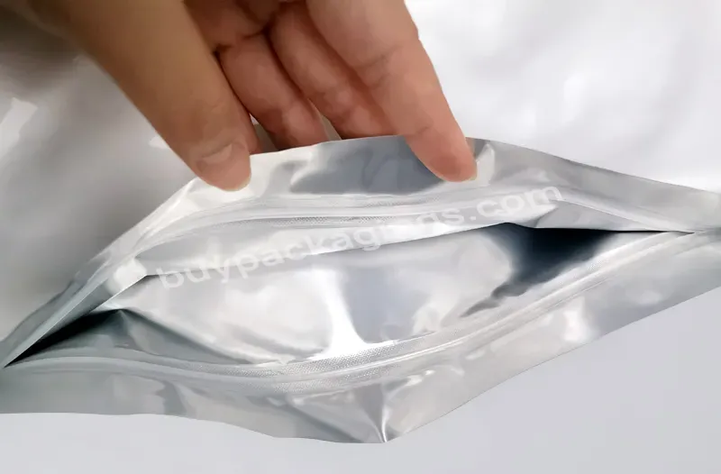 Large Size Aluminum Foil Sealed Bag With Self Sealing Zipper For Packaging Food - Buy Silver Polyester Film Bag,Dog Food/pet Food Packaging Bags Are Light Proof And Opaque,Reusable Zippered Aluminum Foil Bag.