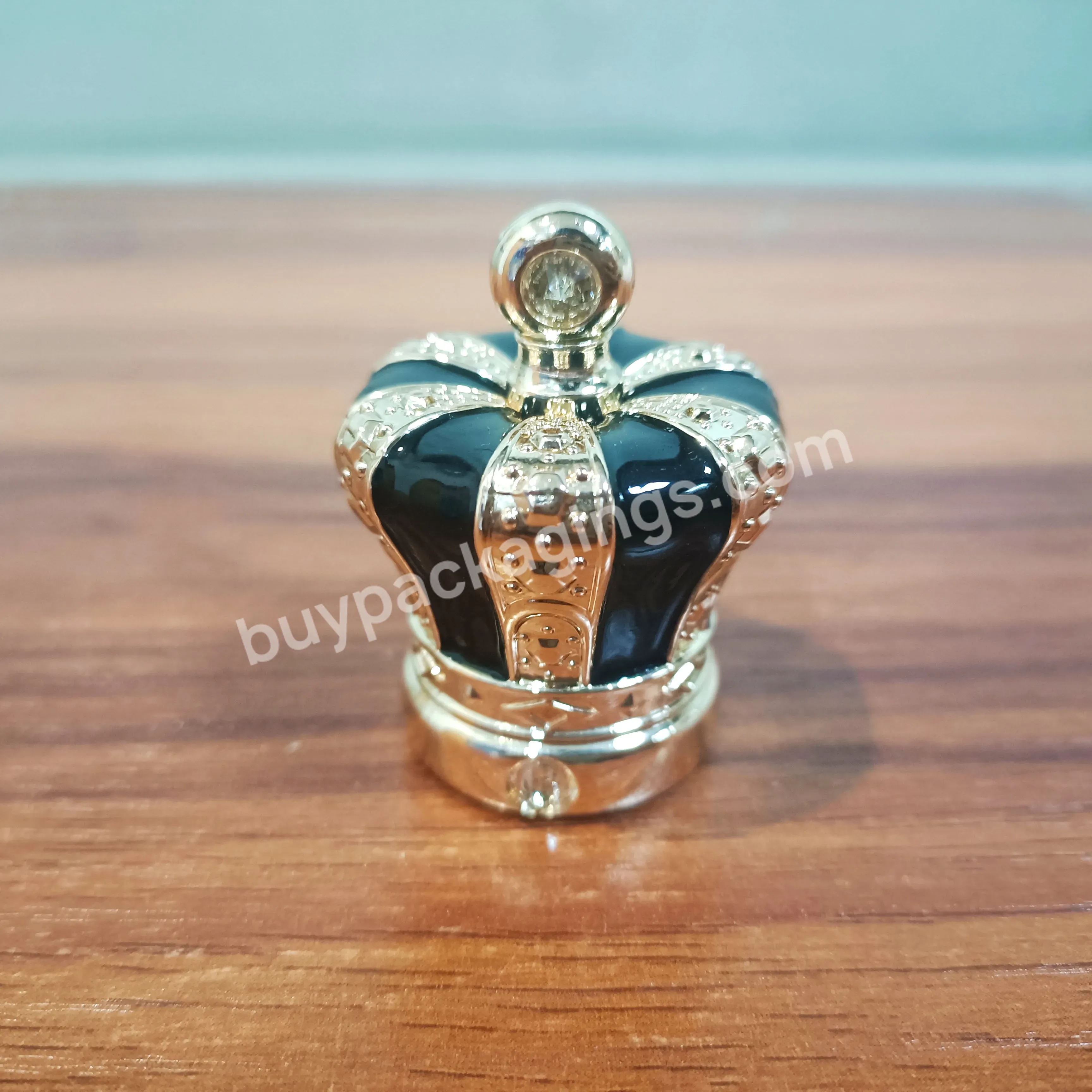 Luxury Gold Zamac Crown Shape Perfume Bottle Cap - Buy Zamac Cap For Perfume Bottle,Electroplated Gold Silver Perfume Zamac Cap,Perfume Lid Design.