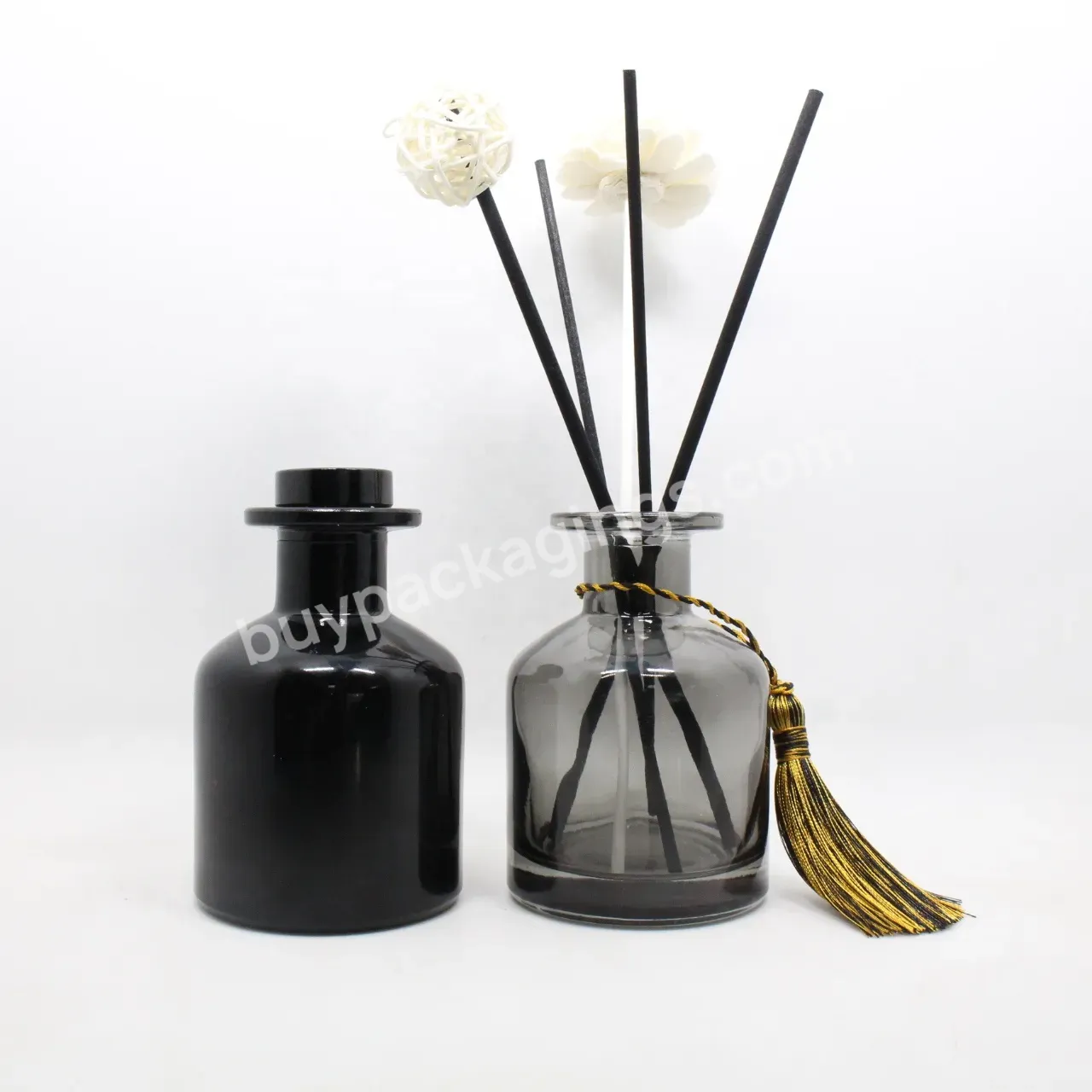 Wholesale 50ml 100ml 150ml 200ml Glass Reed Diffuser Bottle With Gold Cap Luxury Empty Glass Stick Bottle For Aroma Oil Diffuser - Buy Glass Empty Mini 150ml 300ml Aromatherapy Oil Reed Diffuser Bottles Set Car Wholesale,Wholesale Home Room Aroma Def