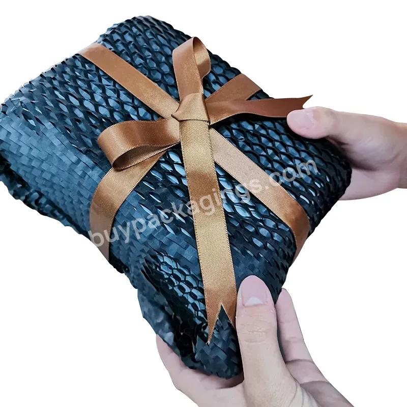 Xiangheng Net Paper Roll Express Shock-proof Filling Paper Honeycomb Wrapping Paper - Buy Honeycomb Paper Hat,Kraft Paper,Express Wrapping Paper.