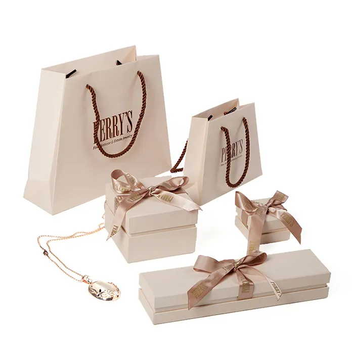 Accept Customised luxury Paper Gift Packaging Jewelry Box with ribbon