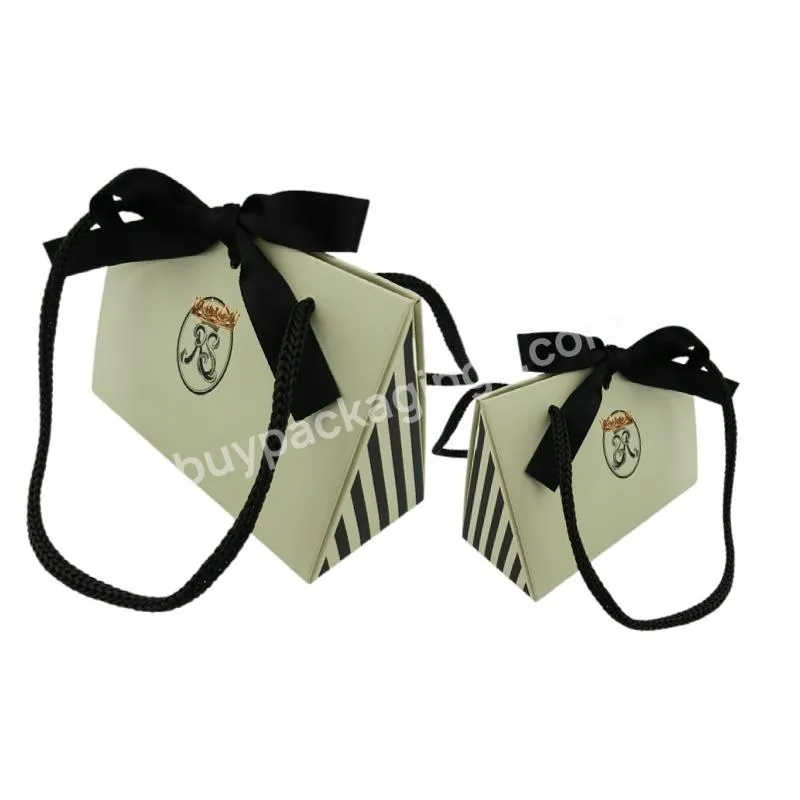 Bolsa De Papel Promocional Comercial Triangle Shape Foldable Folding Paper Box Carry Bag For Shoes Clothing Socks Underwear