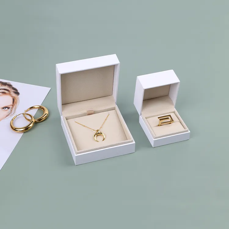 Boyang Customized Paper White Jewelry Boxes Luxury Pendant Necklace Gift Packaging Box