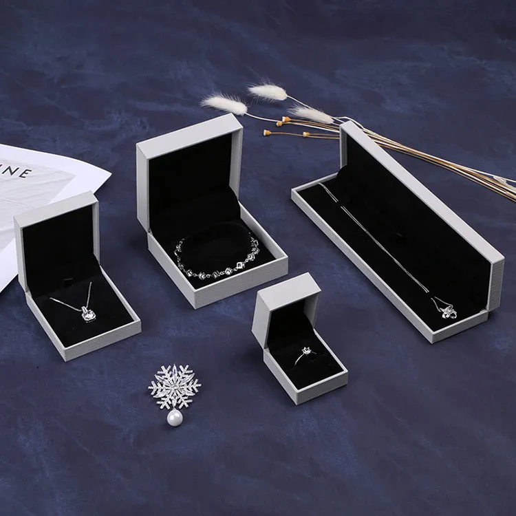 Boyang High Quality Creative White Paper Necklace Jewelry Gift Packaging Box Custom