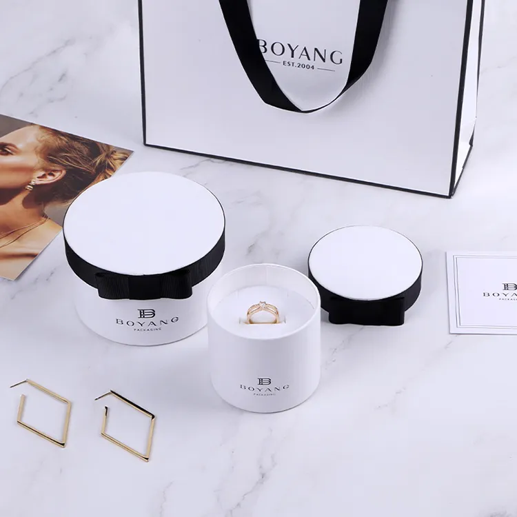 Boyang Hot Sale Foil Stamped Logo White Paper Round Jewelry Necklace Ring Box Packaging with Paper Bag