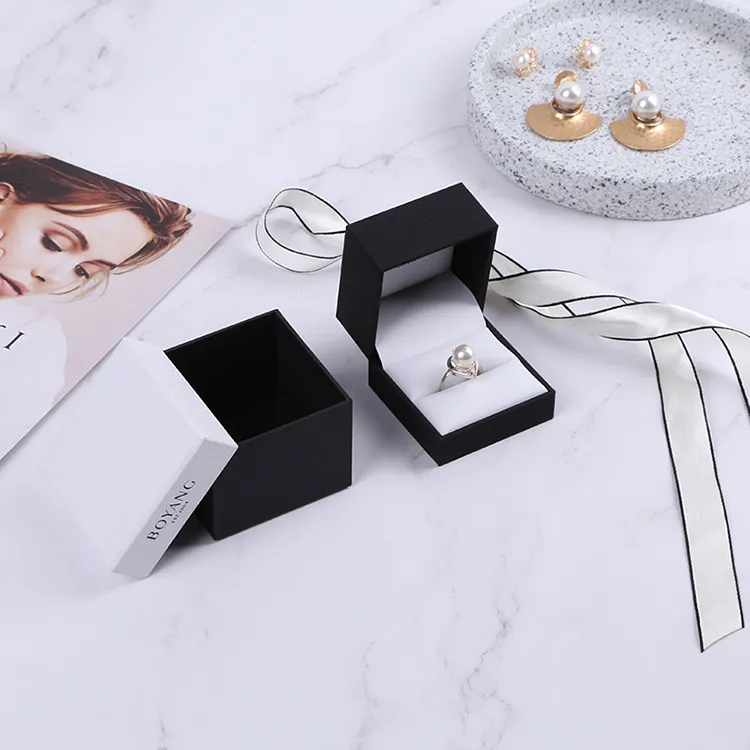 Boyang Luxury Valentine Day Jewelry Box Small Ring Paper Gift Box Packaging