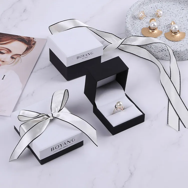 Boyang Newest Design Branded Paper Gift Bijoux Box Packaging Bracelet Ring Boxes for Jewelry