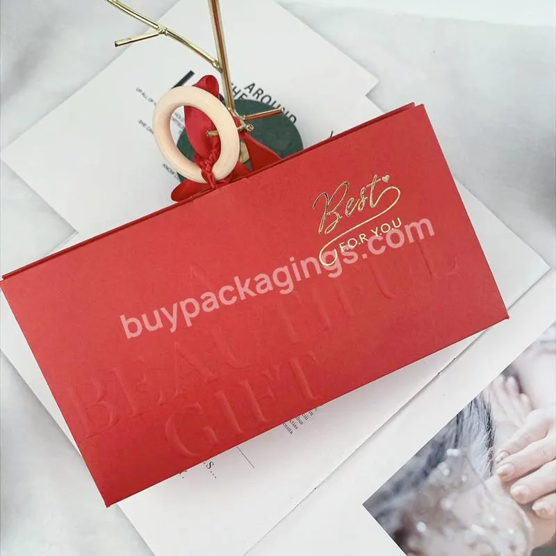 Creative large handheld gift box triangle candy box wedding handheld gift bag