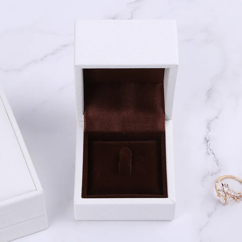 Custom High Quality Luxury Printed High Quality Clear Chain Gift Box Jewelry Storage Packaging Necklace Box