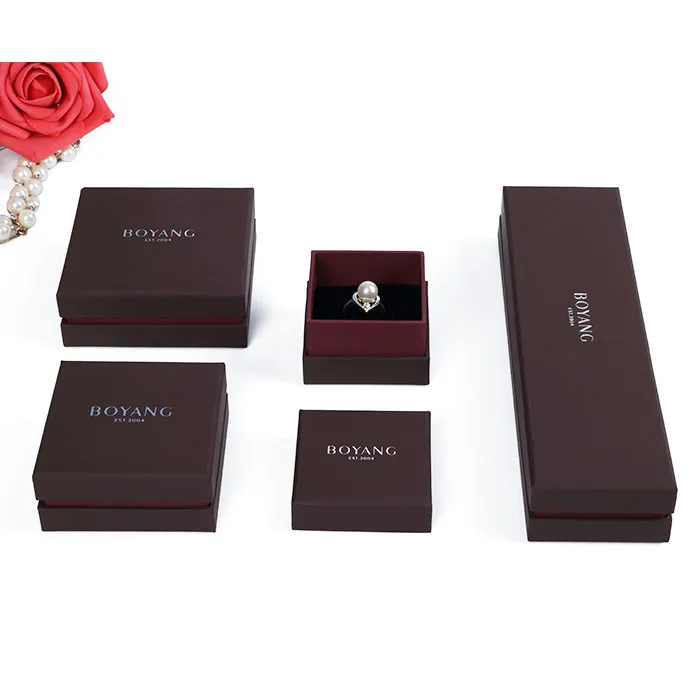 Customized design luxury jewelry box engagement ring box foam insert