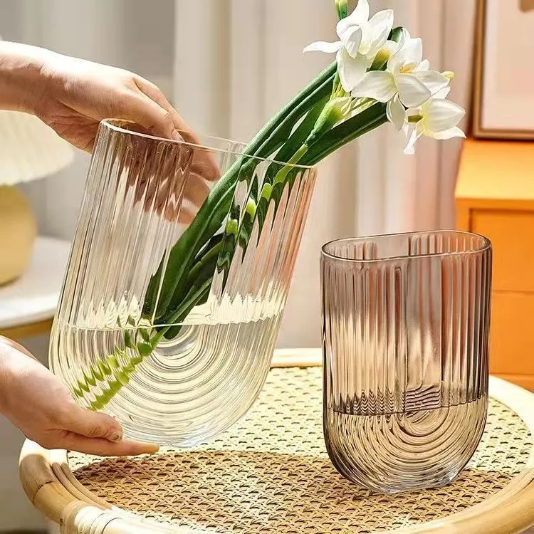 Factory Directly Supplier Wholesale Smokey Grey Color Clear U Shape Lead-free Hand-made Glass Vase