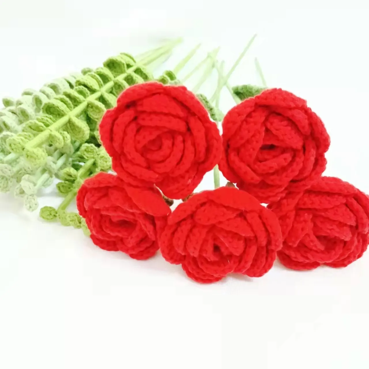 Hand-knitted roses Valentine's Day creative gifts Crochet simulation bouquets Decoration finished products