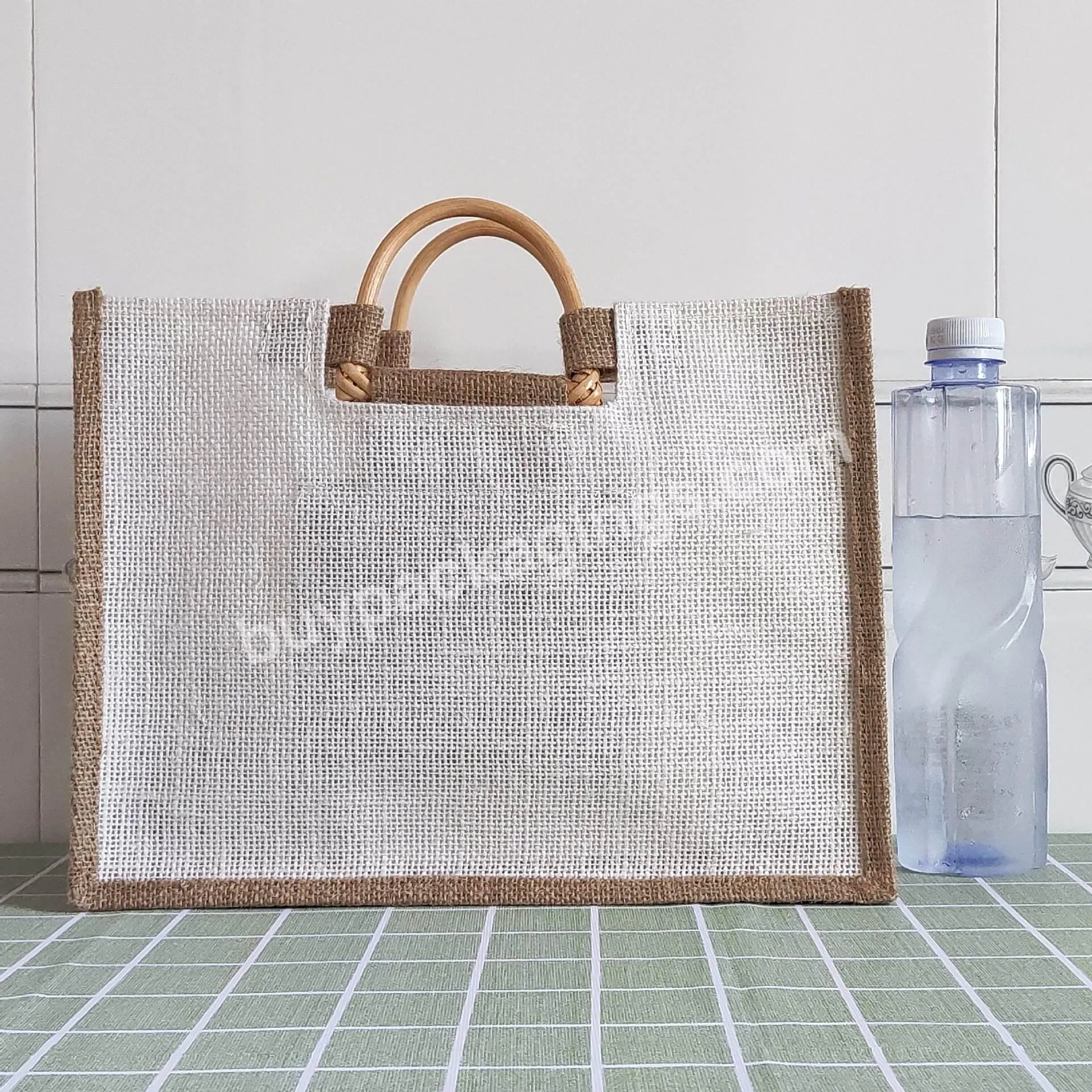 High Quality Jute Rattan Wooden Handle Shopping Bag Retro Gift Linen Bag Customizable Logo Eco-friendly Tote Ba