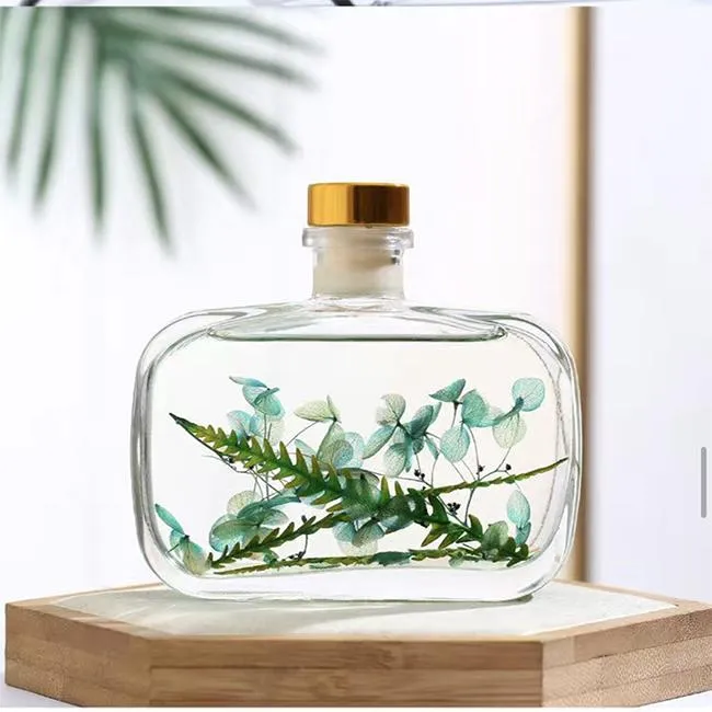 High Quality Luxury Aromatherapy Bottles 100ML 200ML Glass Diffuser Bottle Reed Diffuser Glass Bottle