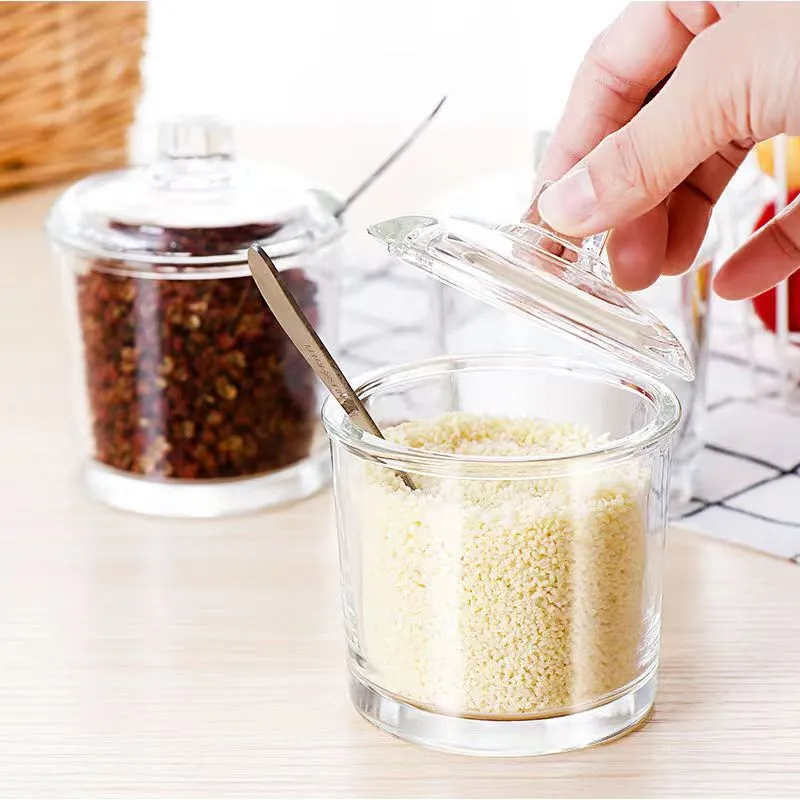Hot Sale Cheap Round Glass Spice Storage Container Seasoning Bottles 4oz Spice Glass Jar With Metal Spoon