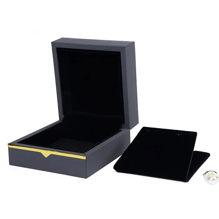 Hot Sale Individual Design Nice Luxury Packaging Engagement Ring Box