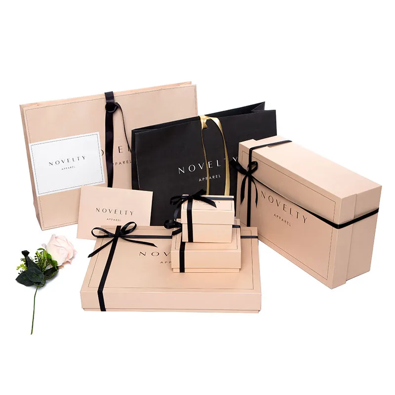 Luxury personalized glossy custom paper gift packaging box wholesale