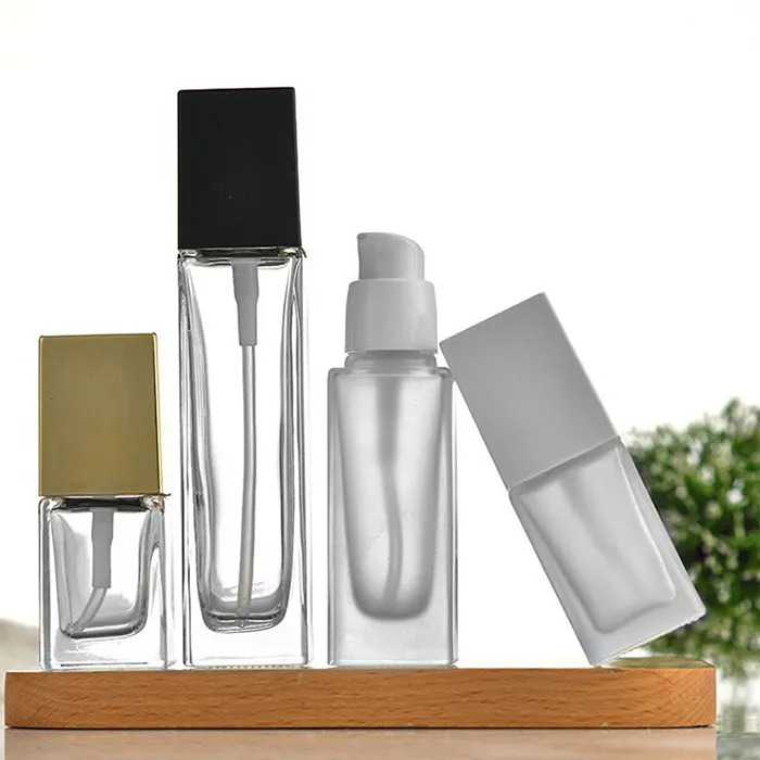 Manufacture Supplier Foundation Square Transparent Frosted Cosmetics Spray Empty Glass Bottle