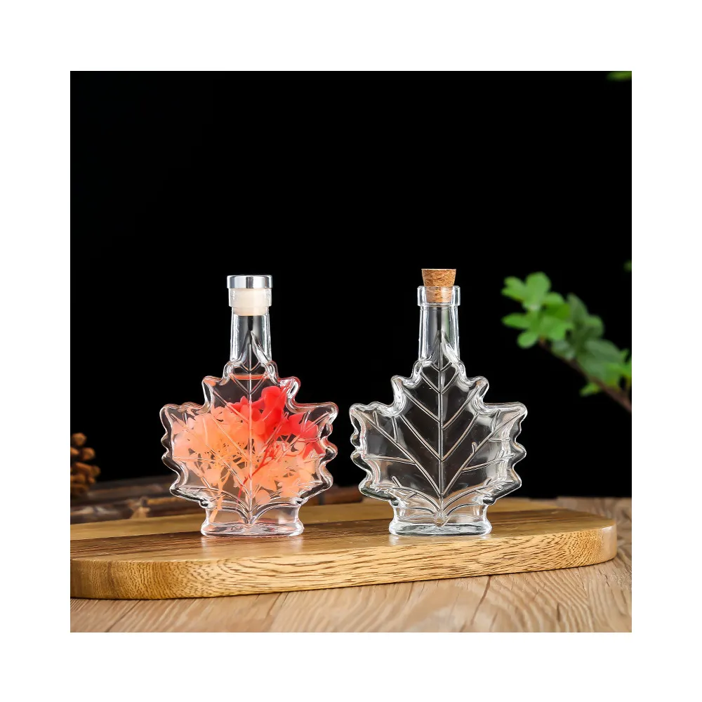 Manufacture Supplier Maple Leaf  Empty Bottle Aluminum Cap Wooden Stopper Creative Bottle Glass Bottle