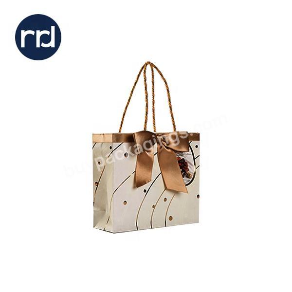 Oem Wholesale Packaging Luxury Shopping Clothing Shoes Retail Shop Paper Gift Bag Print Logo Paper Bag Custom