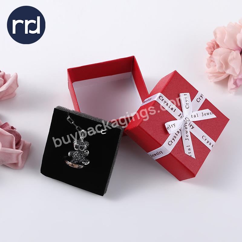 RR Donnelley Manufacturer Free Sample Customized Logo Cardboard Paper Packaging Candy Chocolate Calendar Gift Box with Ribbon