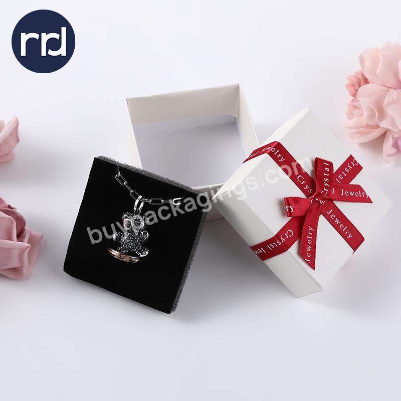 RR Donnelley Wholesale Custom Eco Friendly Coated Paper Luxury Chocolate Christmas Flower Square Jewelry Gift Box with Ribbon