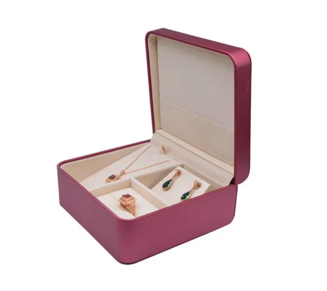 Wholesale Luxury Unique  Portable Travel Jewelry Box Faux Leather Jewelry Set Packaging Box