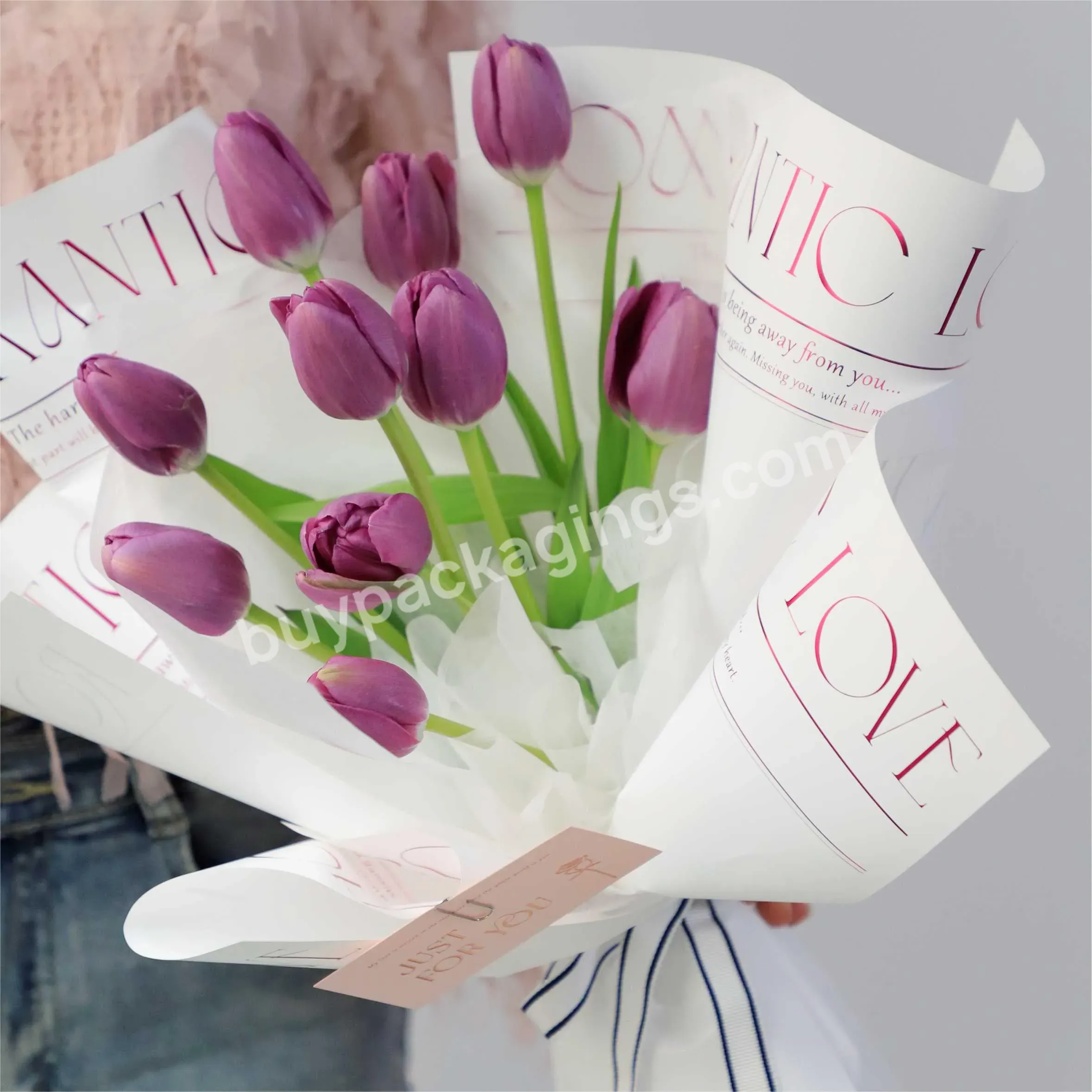 2023 New Design 30*45cm/pcs Romantic Love Hot Stamping Printed Plastic Waterproof Flower Wrapping Paper For Florist Wrapper