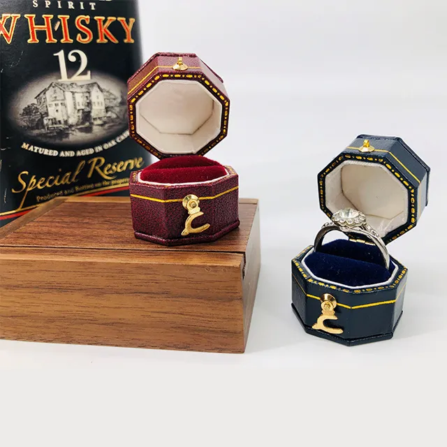 Antique ring box selling hot mini Vintage Ring Box  props display props Dongguan factory wholesale