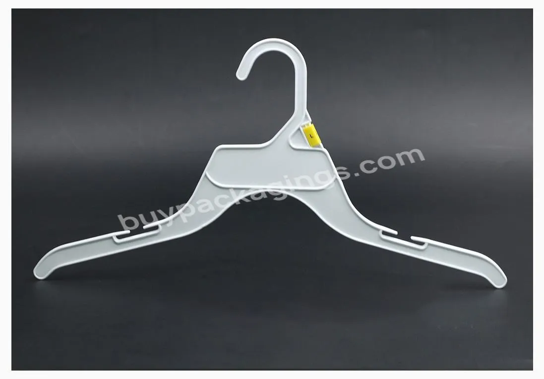 China Factory Wholesale Pp Plastic Clothing Hangers 15 Inch Recycle Friendly Cheap Plastic Clothing Hangers