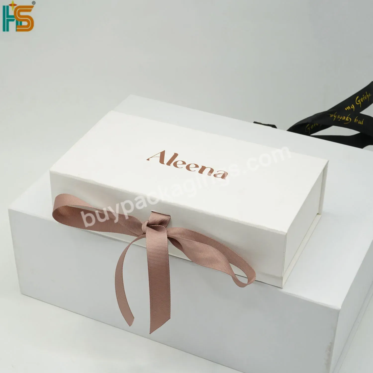 Custom Logo Large White Luxury Foldable Bow Tie Package Boxes Cardboard Paper Clothing Gift Packaging Box With Magnetic Lid