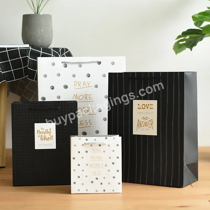 Custom Luxury Art Paper Bag Rectangle Mother's Day Gift Bag With Handle For Gift Packaging