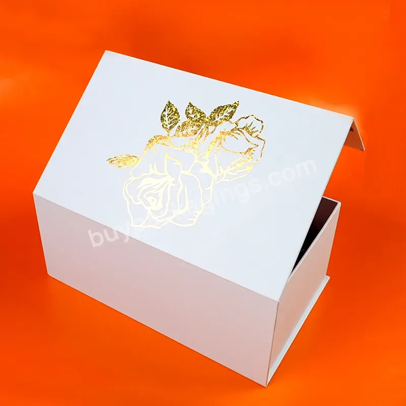 Custom Luxury White Magnet Flap Clothing Paper Box