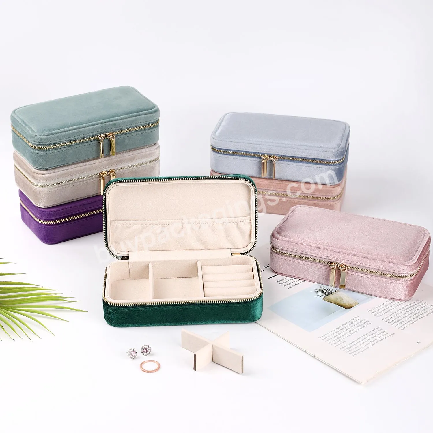custom wholesale Jewelry Organizer Display Travel Jewelry Case Boxes Storage Jewelry Box Portable Velvet zipper Packaging