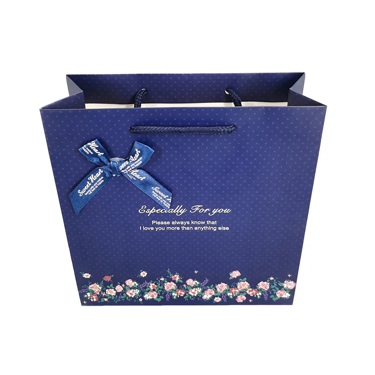 Customized Gift Shoe Clothing Packaging Art Paper Bag Luxury Retail Clothes Store Clothing Business Paper Bags
