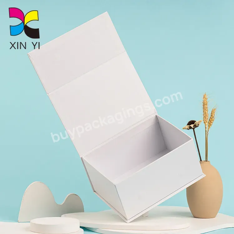 Guangzhou Manufacture Custom White Magnetic Baby Gift Box Packaging