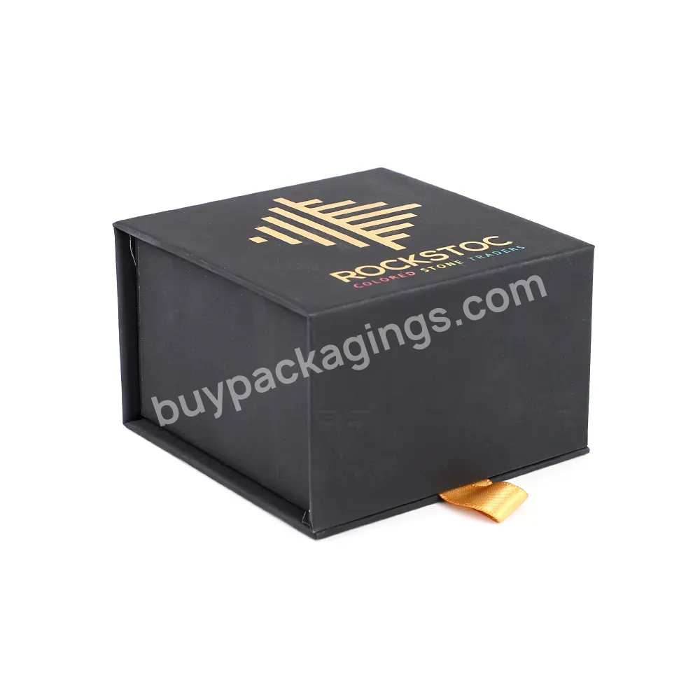 High Quality Custom Logo Flap Lid Packaging Cardboard Bespoke Magnetic Closure Satin Gift Box
