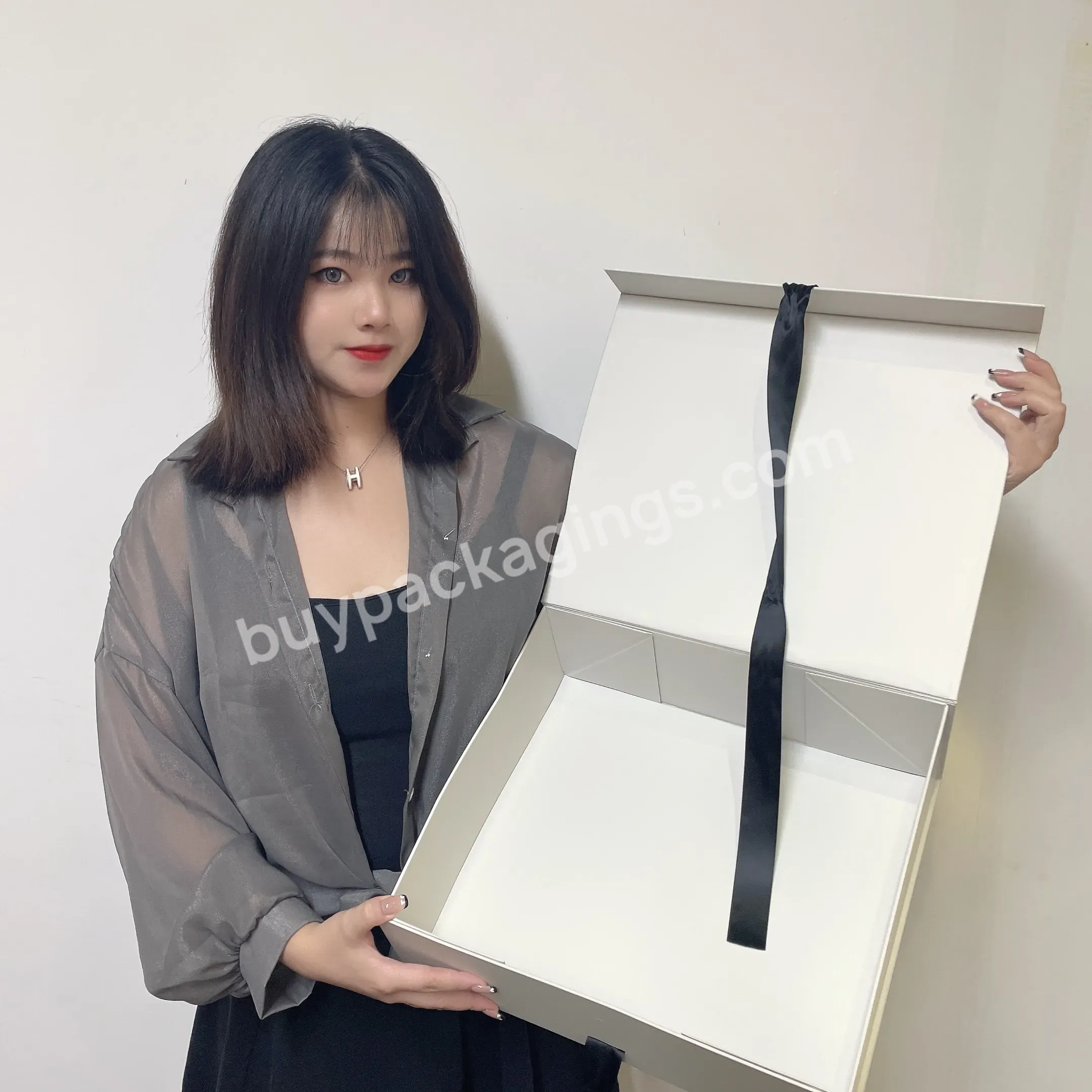 High Quality Custom Packaging Magnetic Wedding Dress Luxury Rigid Cardboard Gift Box With Ribbon Closure