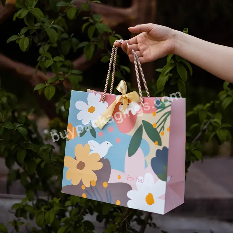 High Quality Luxury Boutique Shopping White Paper Gift Bag Bag With Ribbon Closure