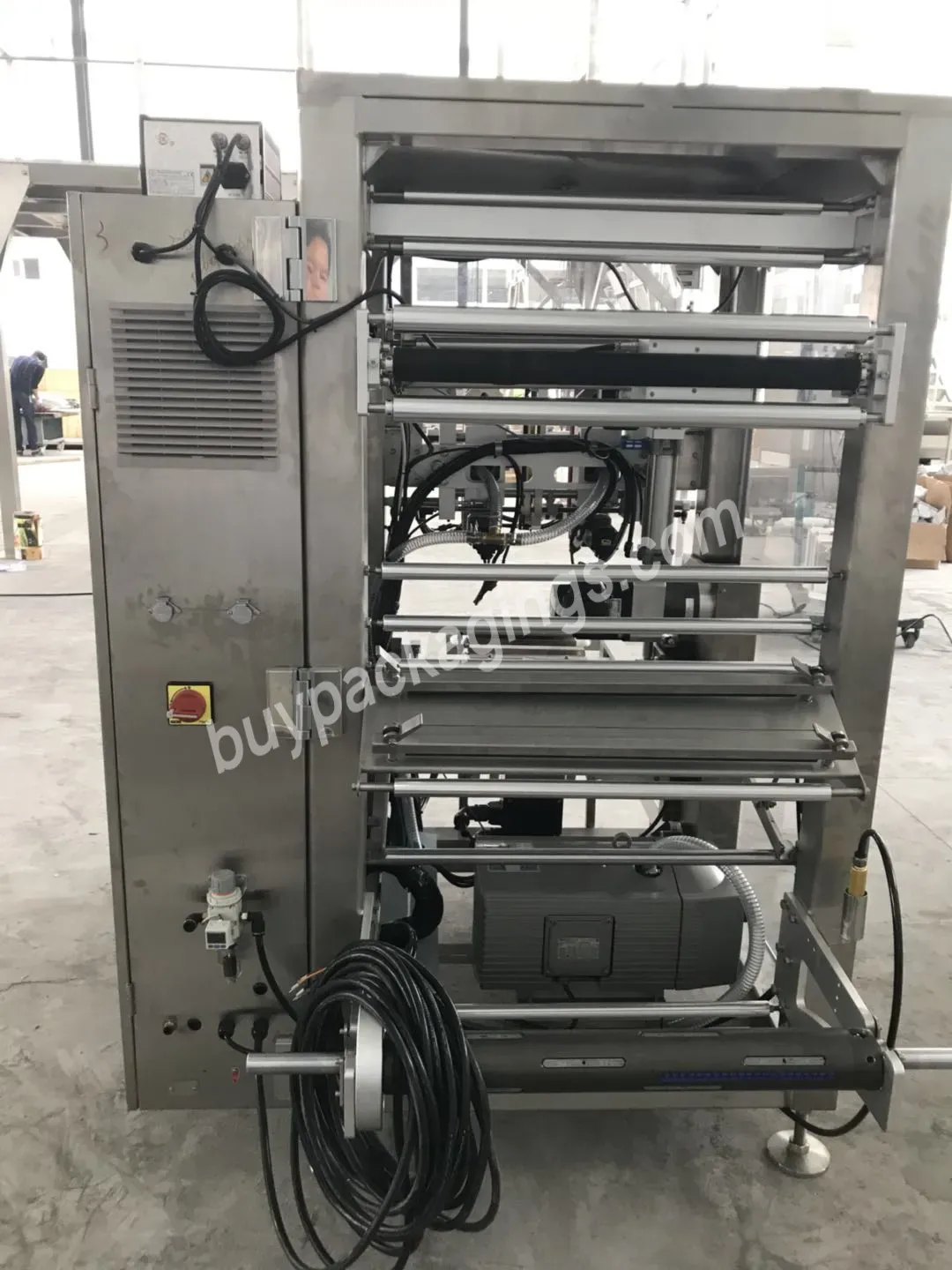 High Speed Automatic Packaging Machine For Packing Curry Powder In Low Price - Buy Curry Powder Packaging Machine,High Speed Packaging Machine,Low Price Packaging Machine.