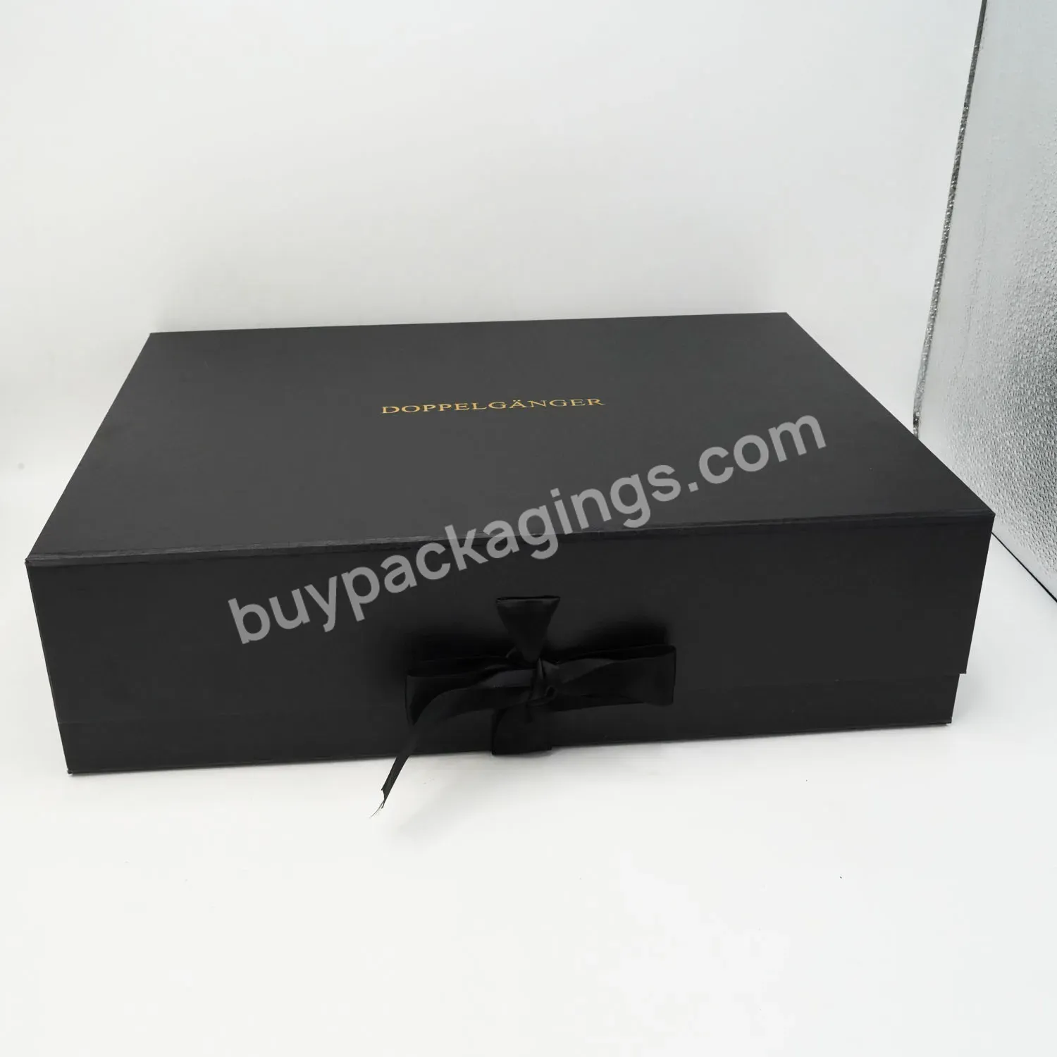 Luxury Cosmetics Packaging Box Custom Logo Black Ribbon Texture Paper Foldable Gift Box With Magnetic Lid