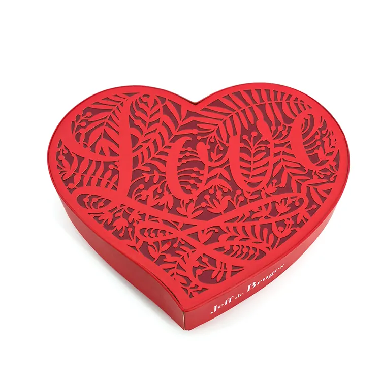 Luxury Heart Shape Jewelry Gift Box High Quality  Chocolate Gift Boxes  Red Heart Shape Paper Gift Box