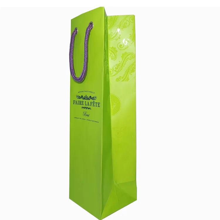 Luxury offset printing fancy green color paper whisky wine 1bottle gifts packaging bags with spot UV logo