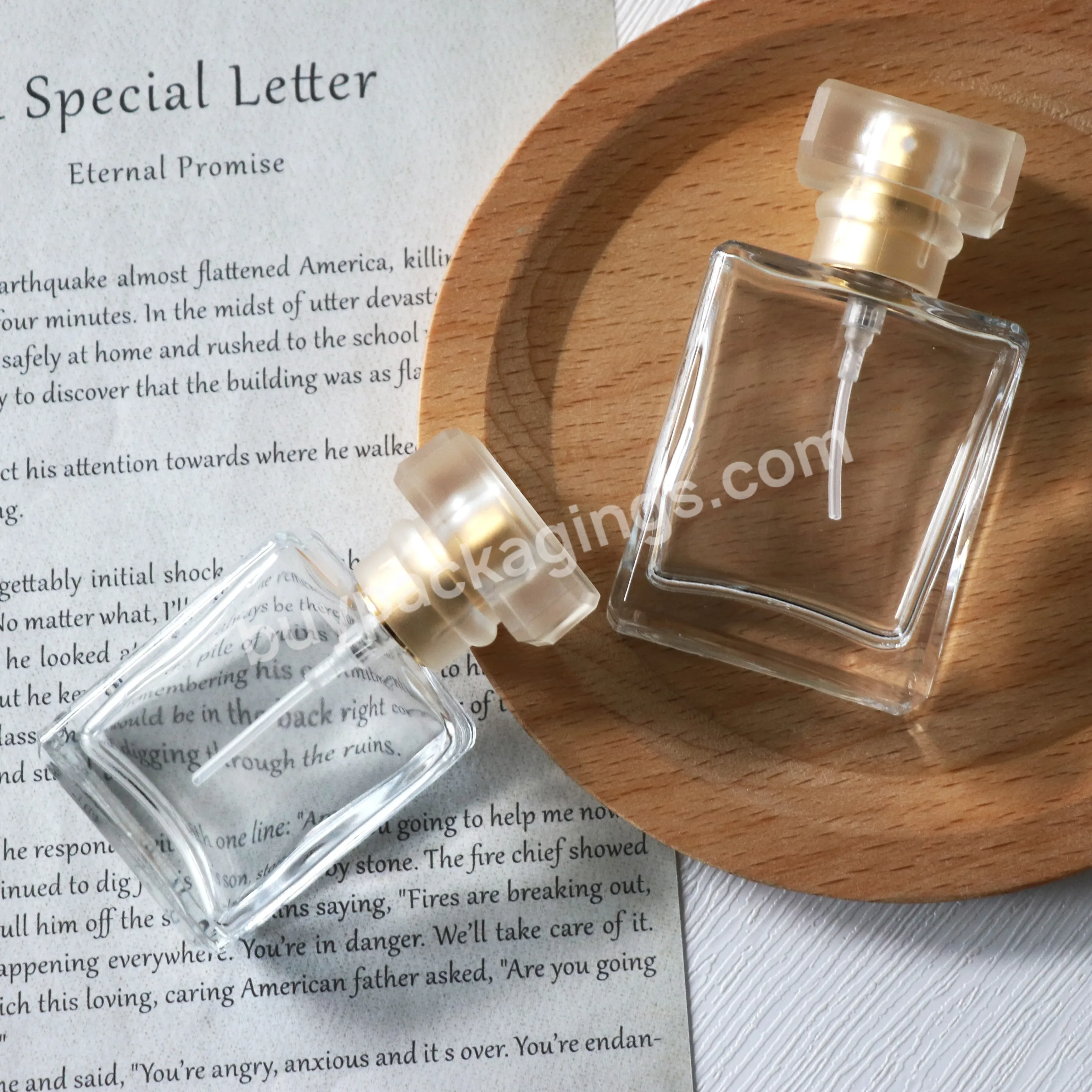 Perfume Bottles 50ml Glass Screw Cap Pump Spray 30ml 100ml Flat Square Spray Glass Perfume Bottle