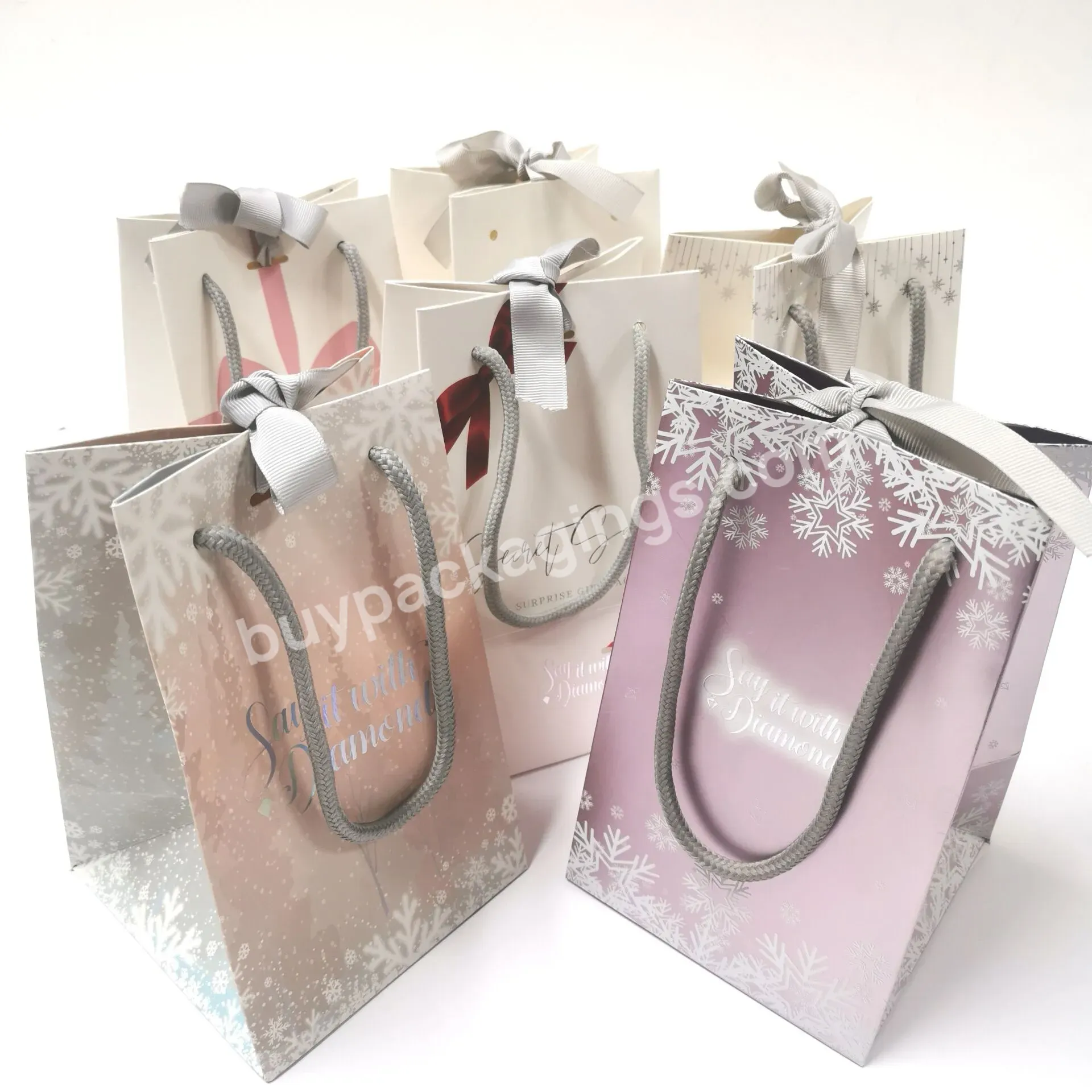 Wholesale Cheap Paper Shopping Bags Christmas Gift Packaging Bag With Logo