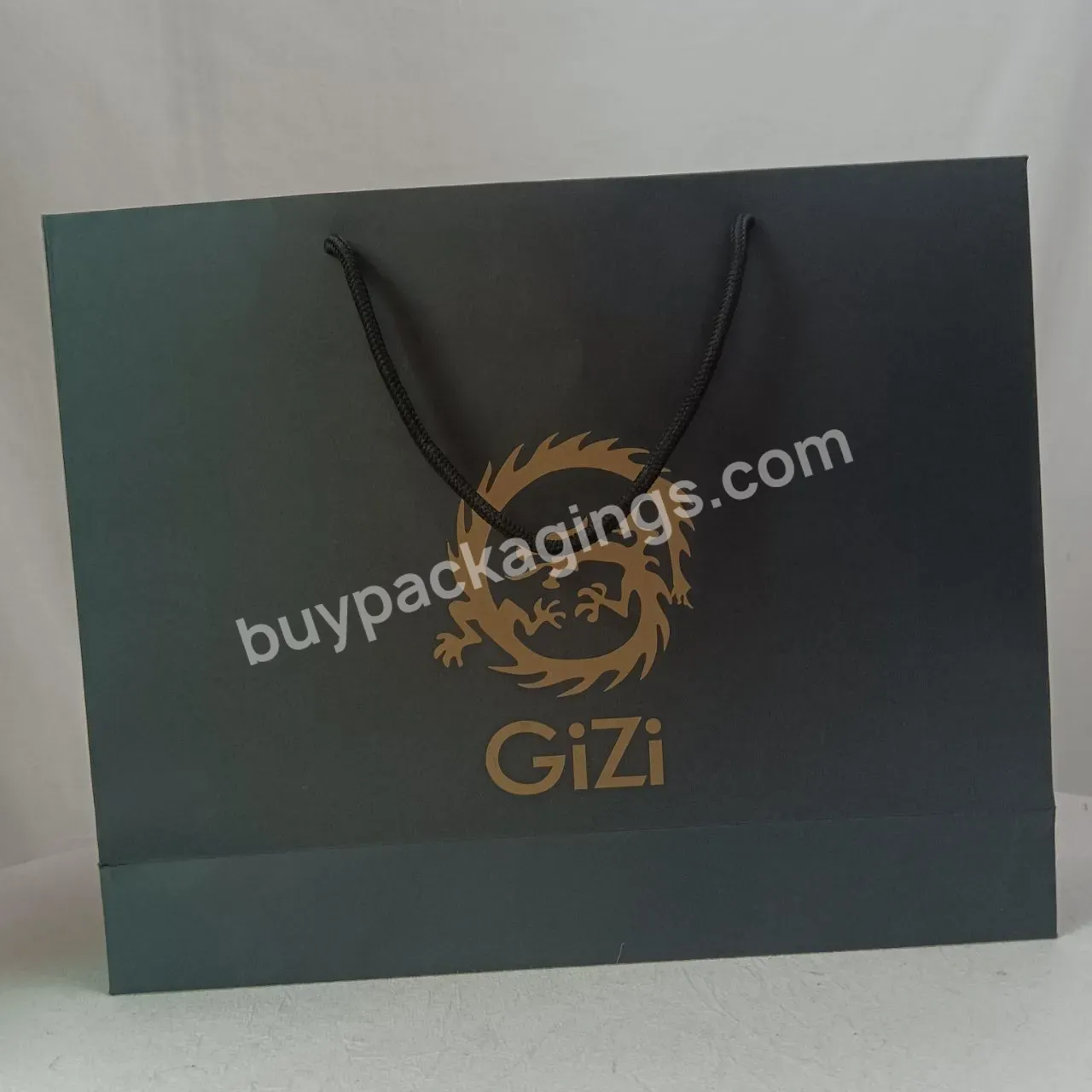 Wholesale Custom Printed Logo Luxury Black Card Paper Bag Shopping Gift Handle Packaging